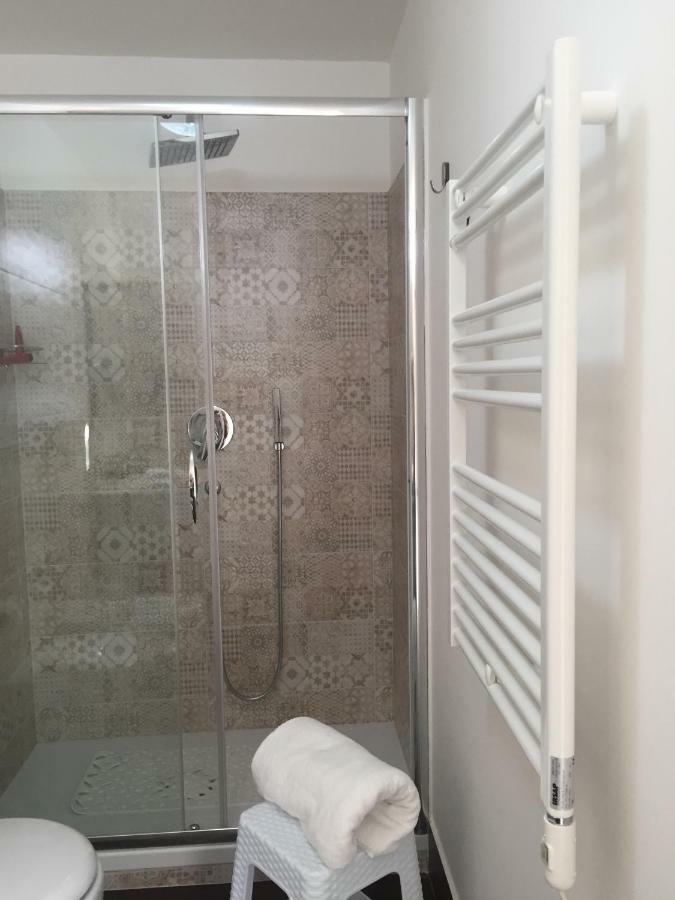 B&B Di Mare E D'Azzurro Salerno Bagian luar foto